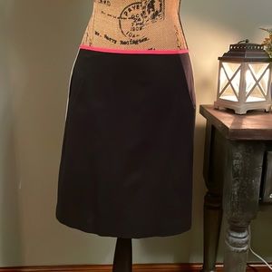 Tahari skirt size 8P.